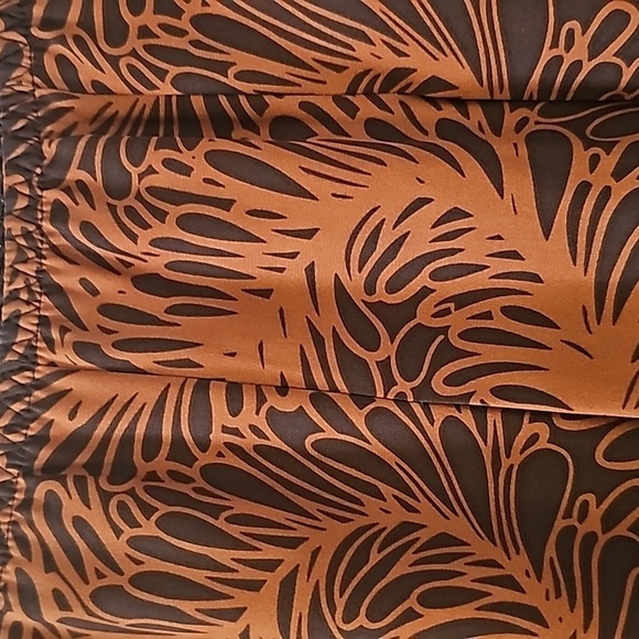 J.jill 100% silk brown and rust color skirt. Lightweight and flowie. Siz… - Picture 2 of 6